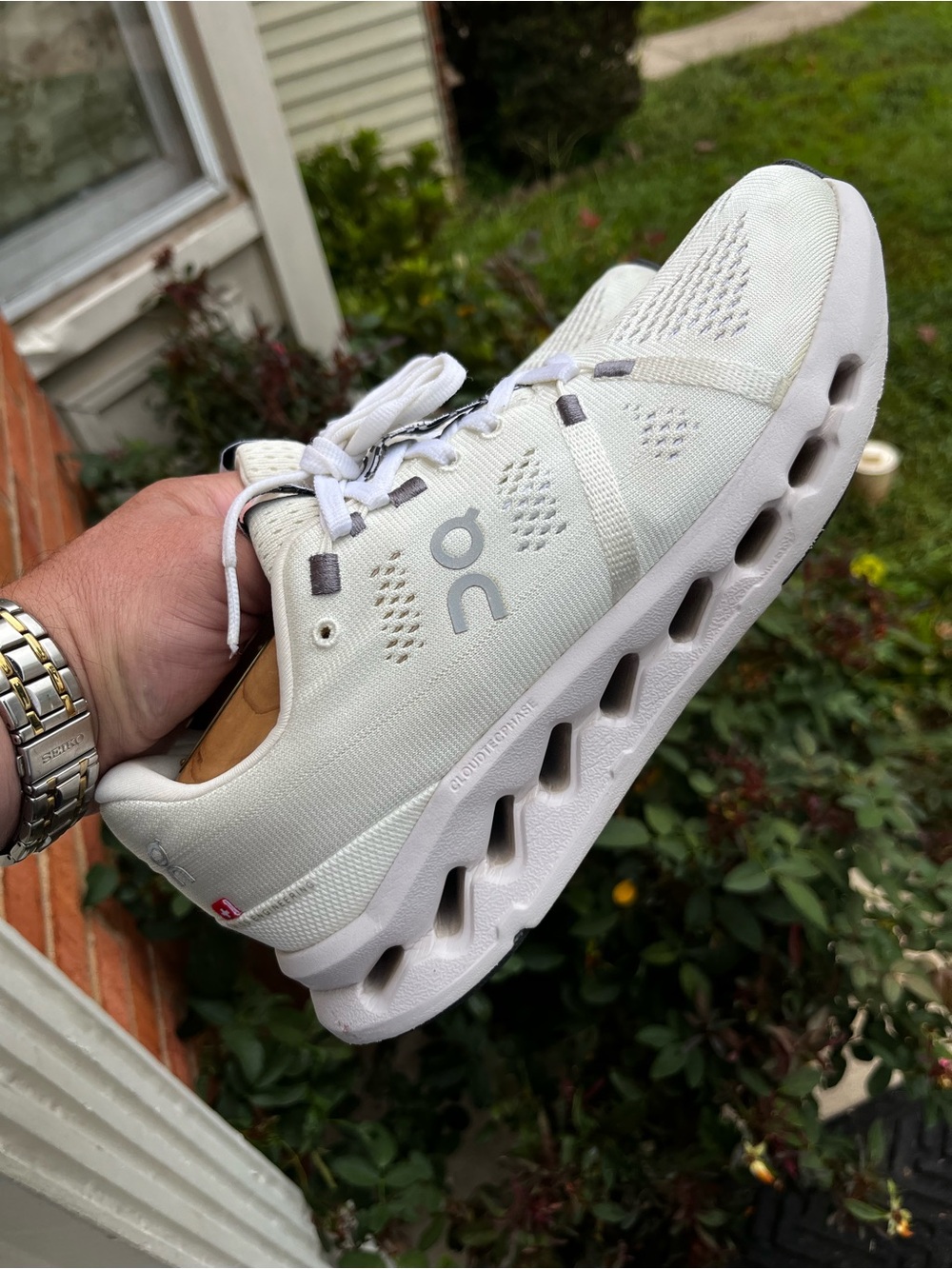 On CloudSurfer
Comfort/Athletic
Medical Field Shoes 
Size 7.5 for Women